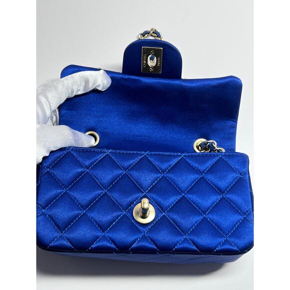 Vintage Chanel cornflower extra mini satin flap bag - Picture 7 of 11
